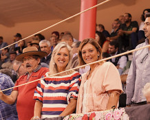 Personagens da  FESTA  Nazaré